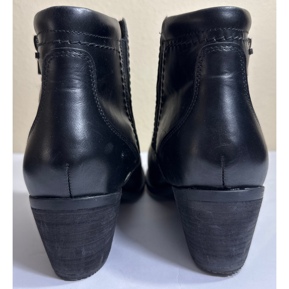 Clarks Women's Neva Zip Waterproof Black Leather Ankle Boot - Size 9 - Picture 5 of 8